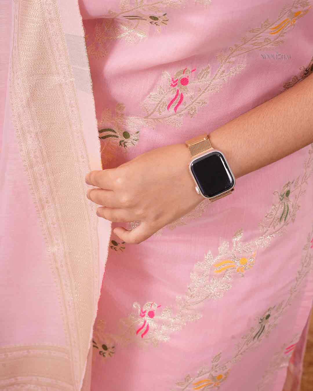 Roja Neela Oviya Kurta Set