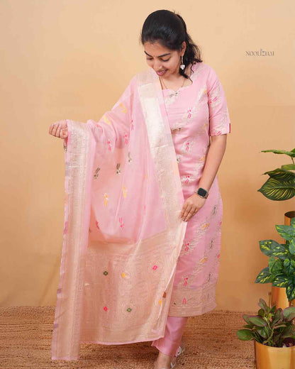 Roja Neela Oviya Kurta Set