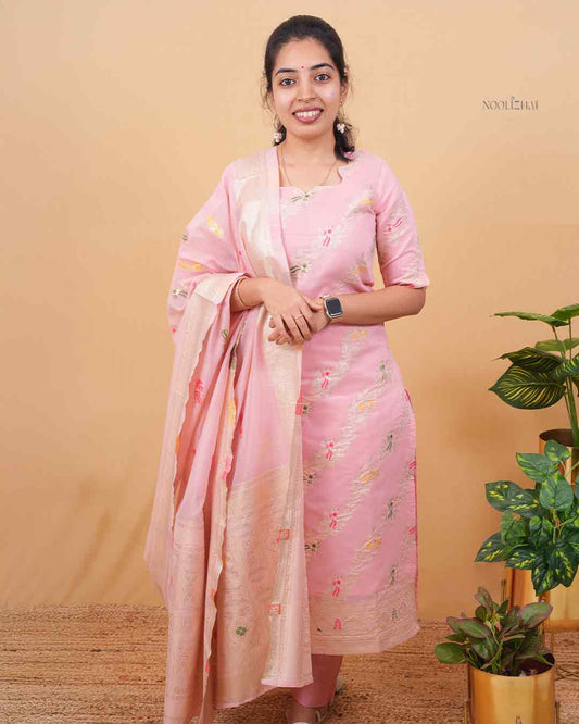 Roja Neela Oviya Kurta Set