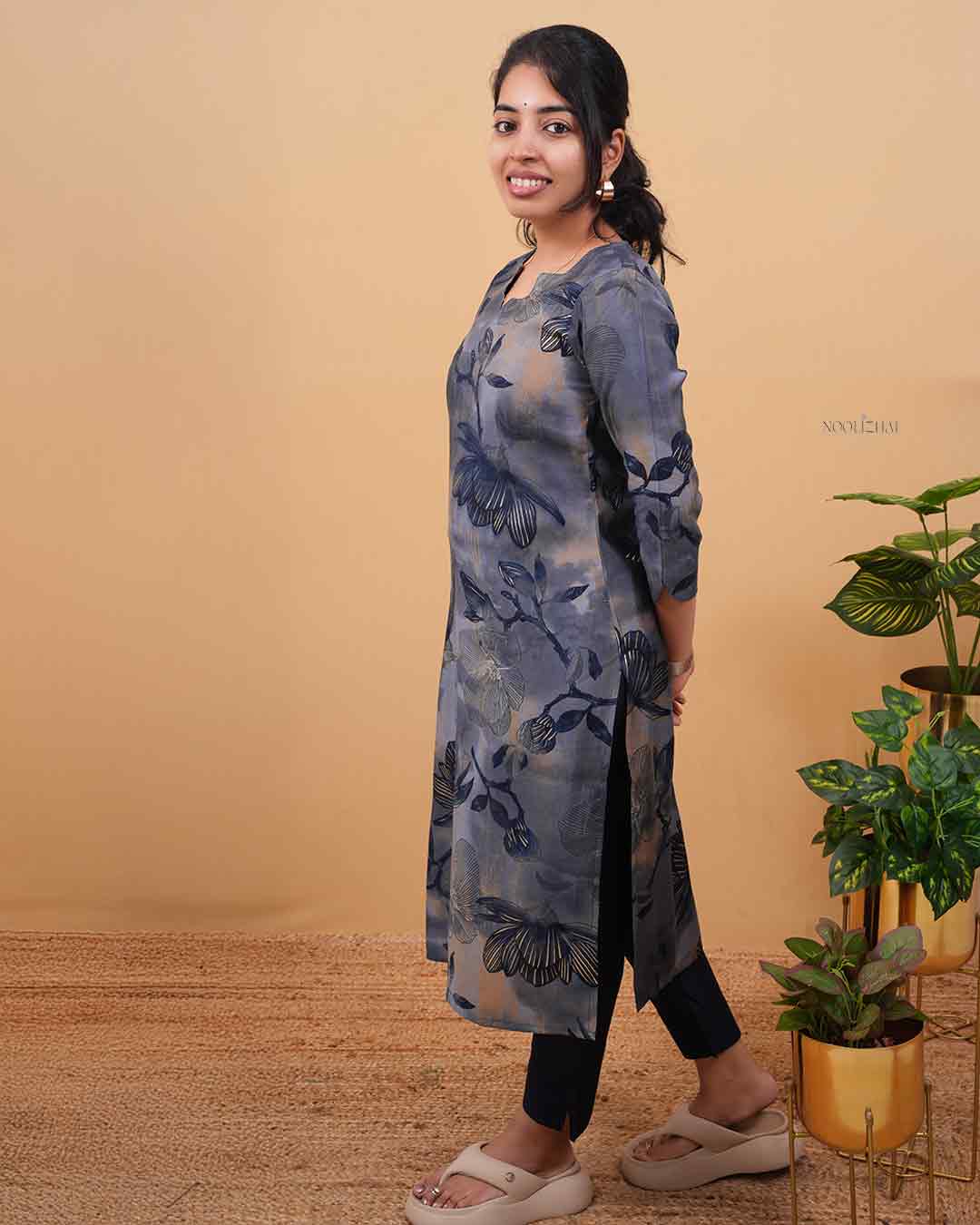 கடல் மலர் - Ocean bloom in Blue