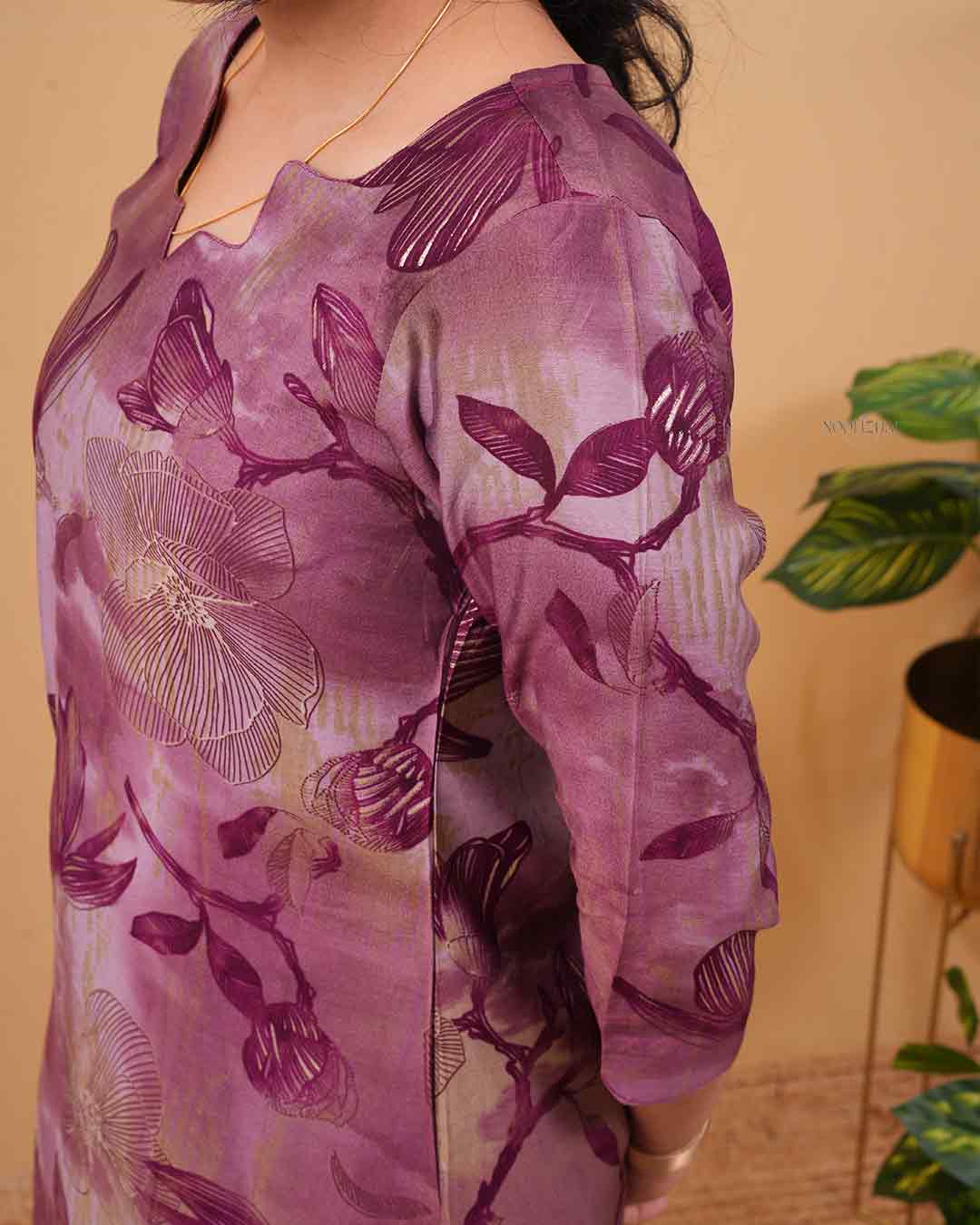 தாமரை நிழல் - Lotus Grace in Purple