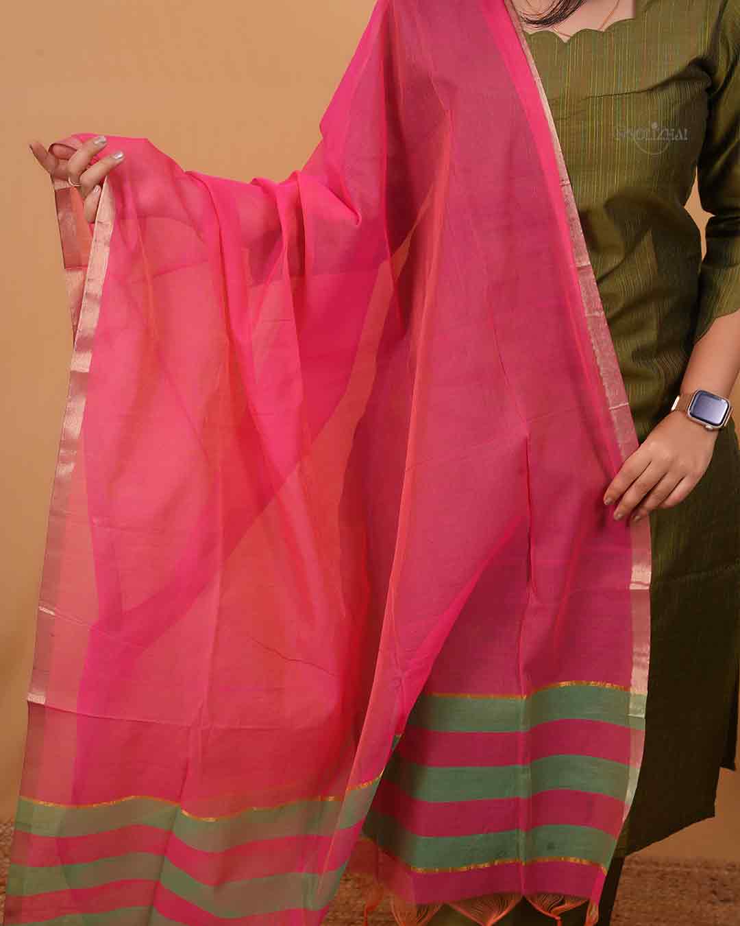 Olive Green Straight Kurti Set with Pink Silk Cotton Dupatta – Elegant Ethnic Wear