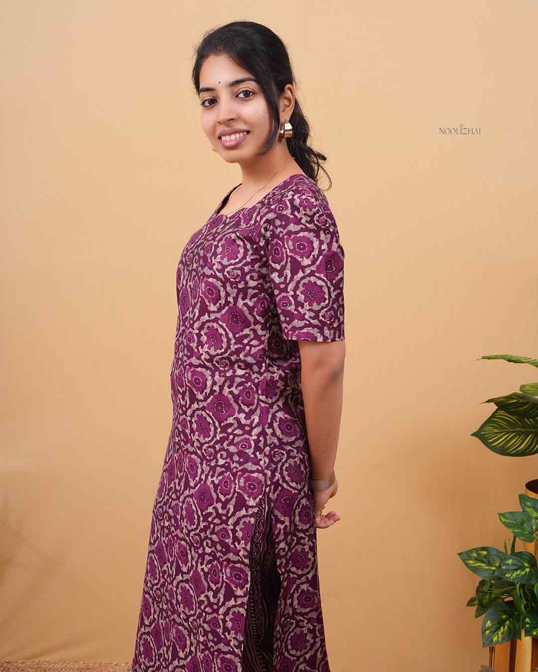 Women’s Printed Cotton Kurta Set with Straight Pants –  Everyday Wear