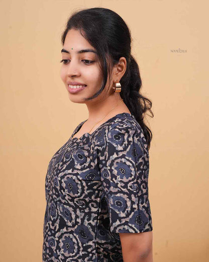 Women’s Printed Cotton Kurta Set with Straight Pants – BLUE Everyday Wear