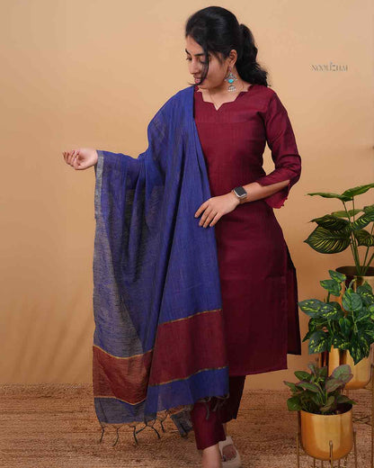 Maroon Straight Kurta Set with Royal Blue Dupatta