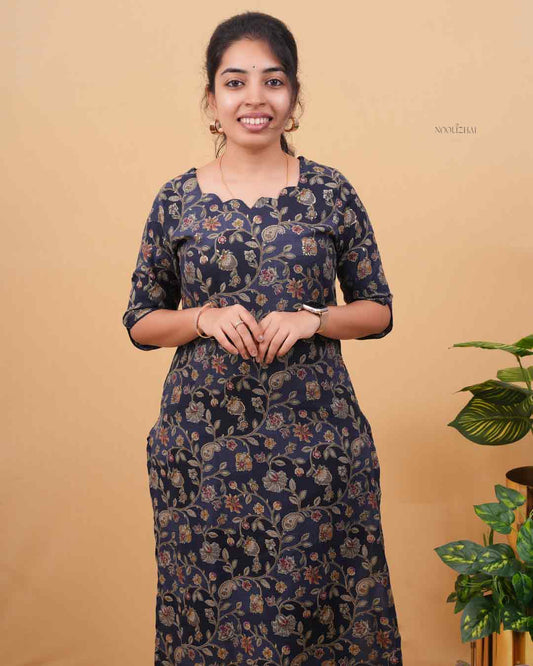 Women’s Classic Floral Cotton Kurti (Navy Blue)
