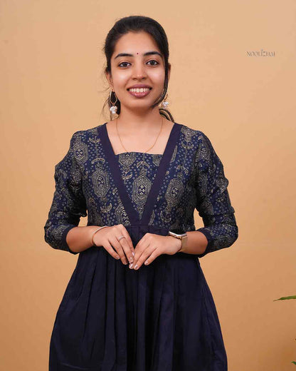 Navy Blue Printed V-Neck Flared Tunic Top