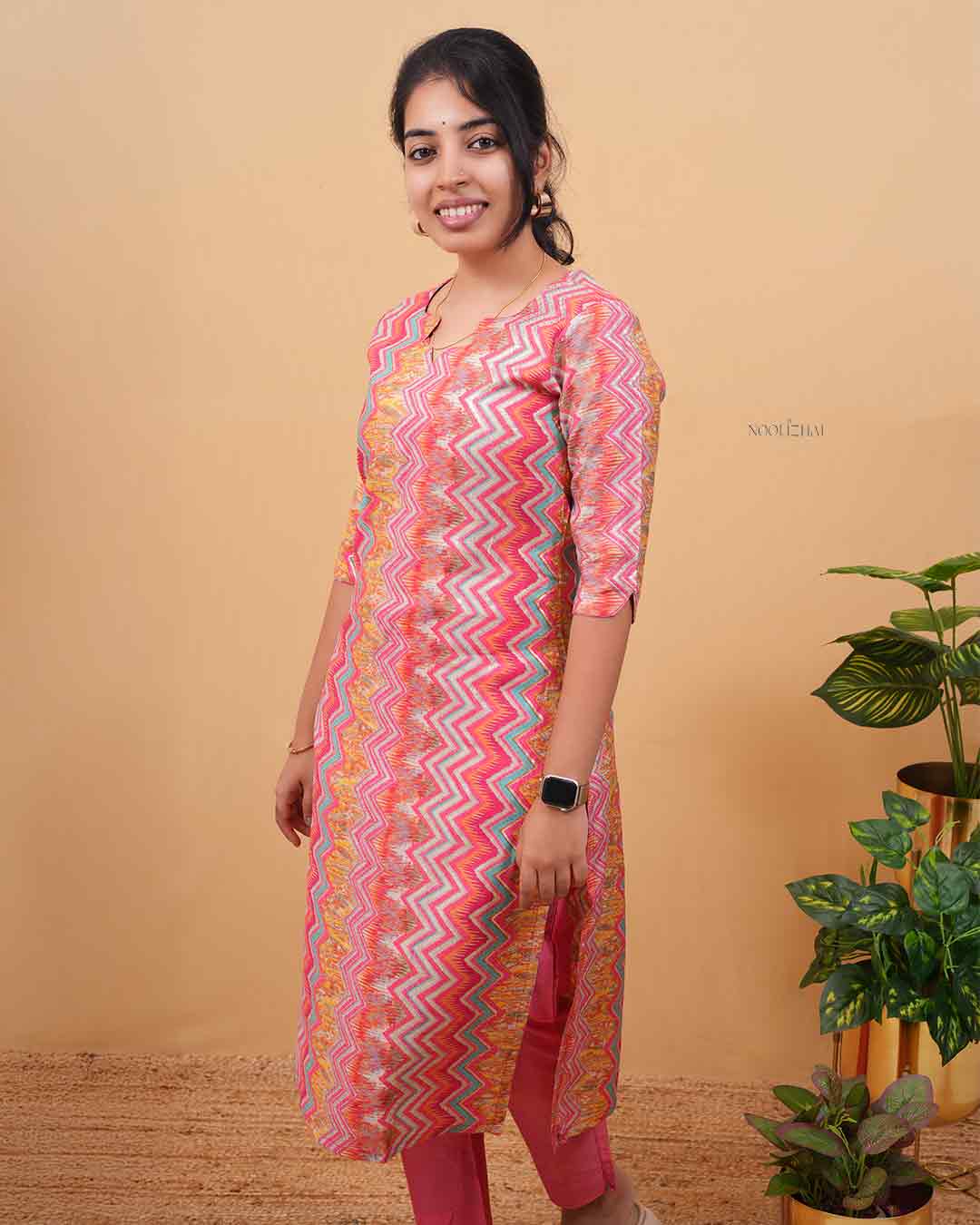 Pink Zigzag Print Straight Kurti for Women