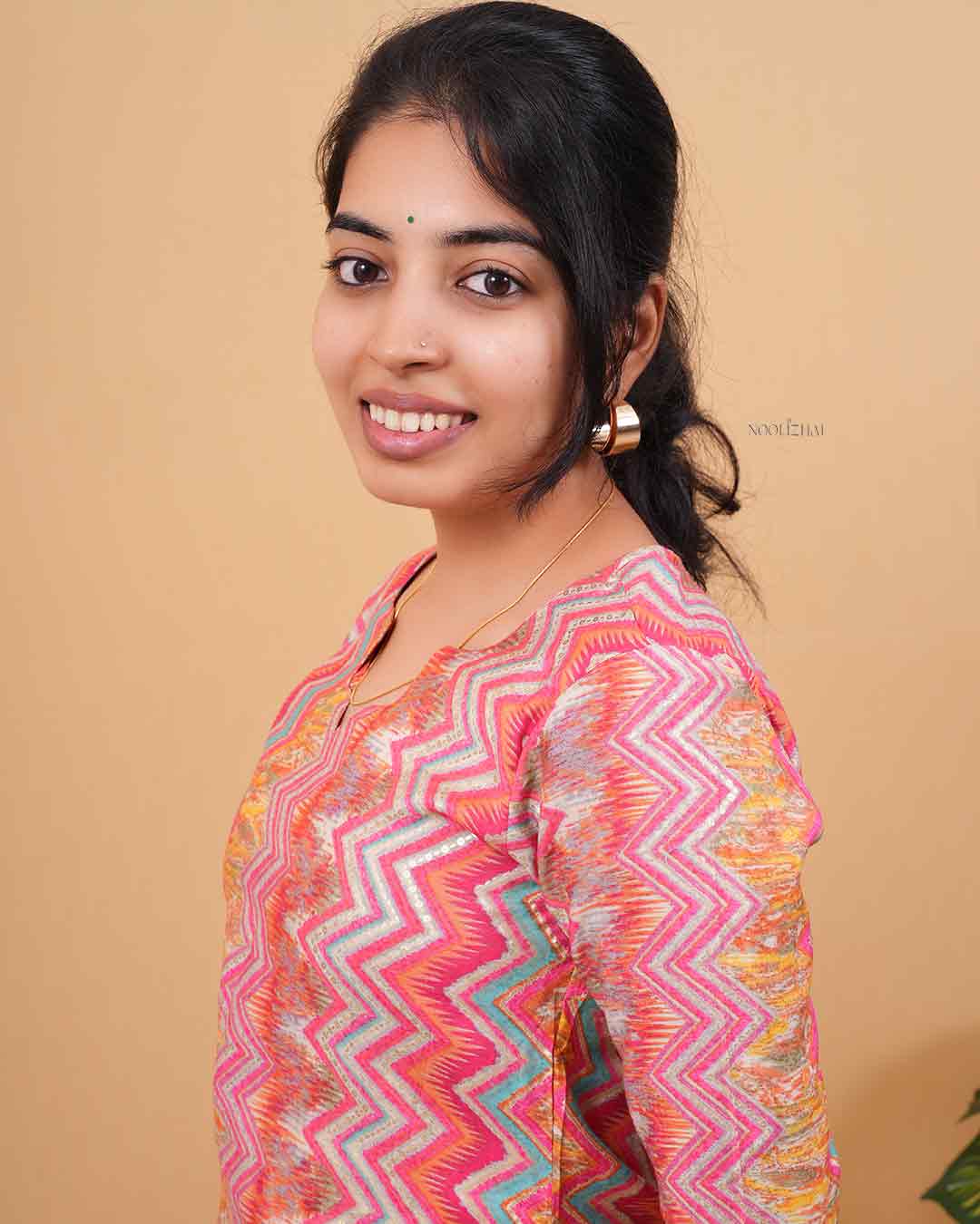 Pink Zigzag Print Straight Kurti for Women