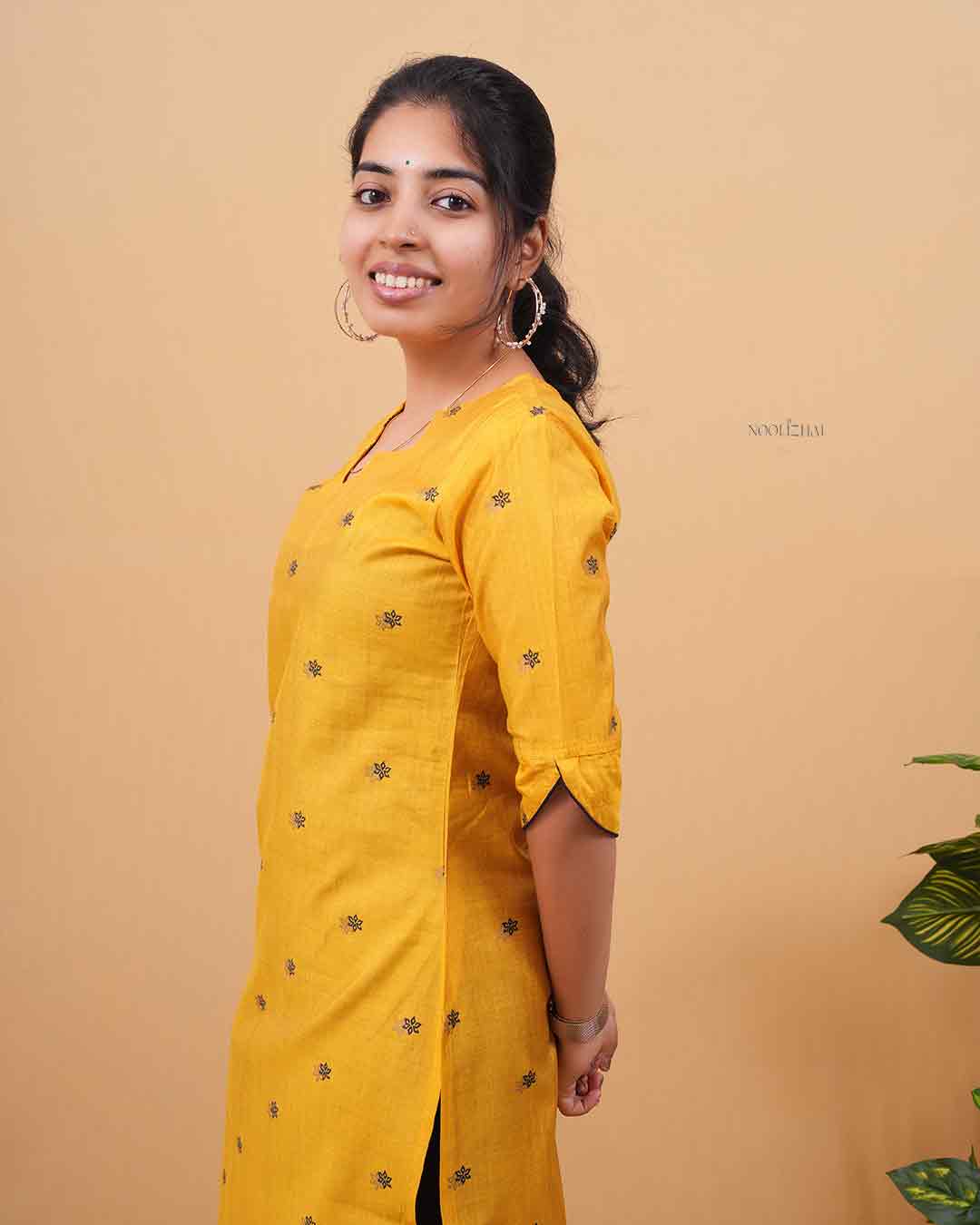 Madhura oli -மதுர ஒளி