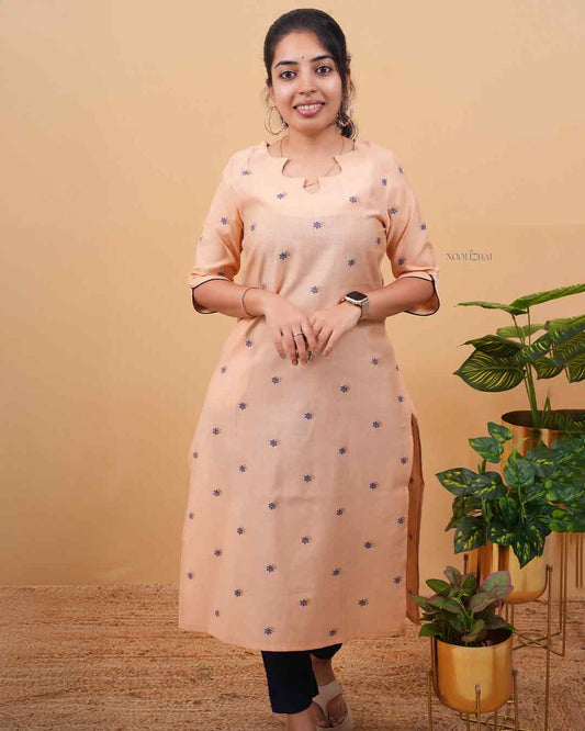 Peach Blossom Kurti – Elegant Everyday Wear