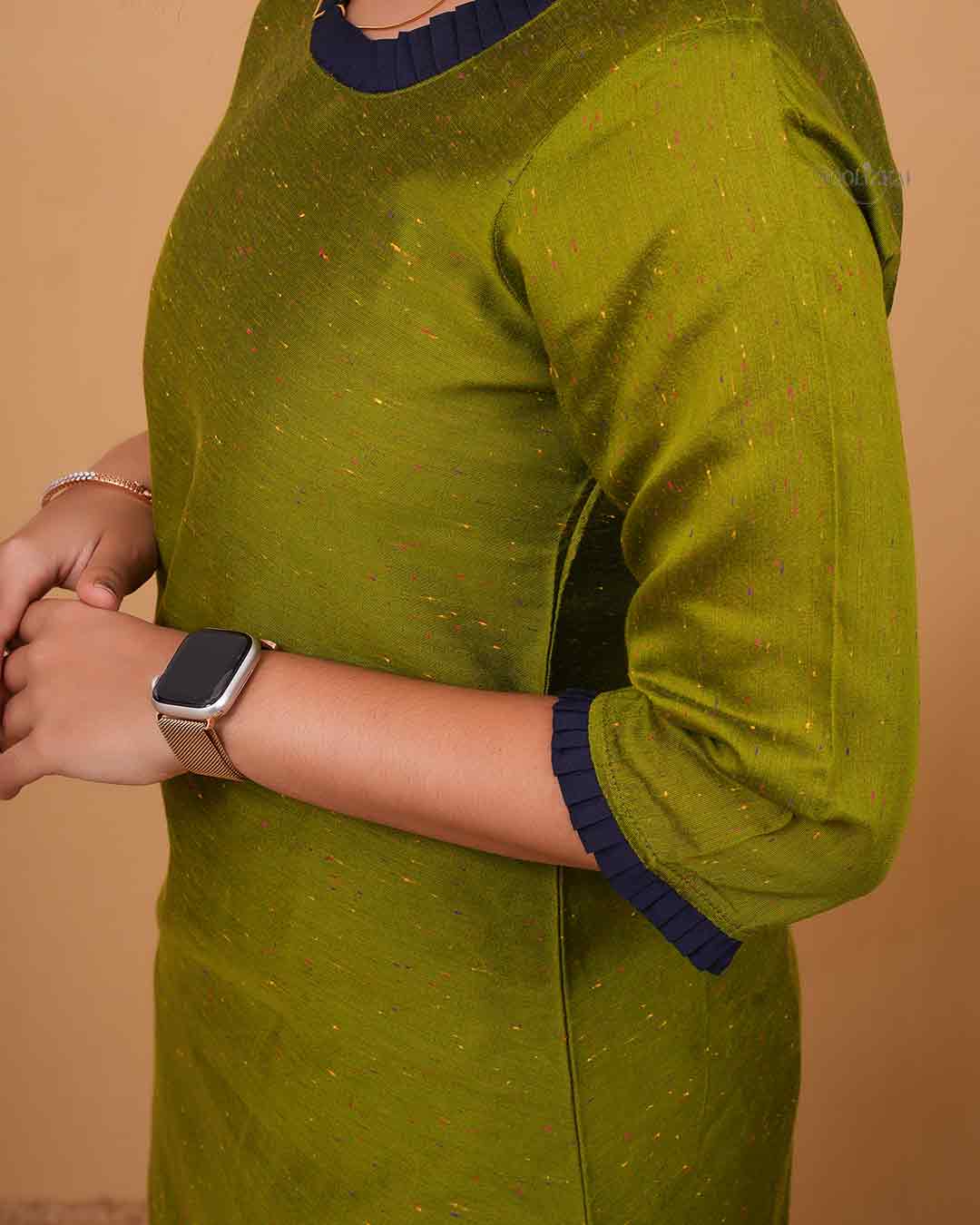 Contrast Trim Olive Green Kurti