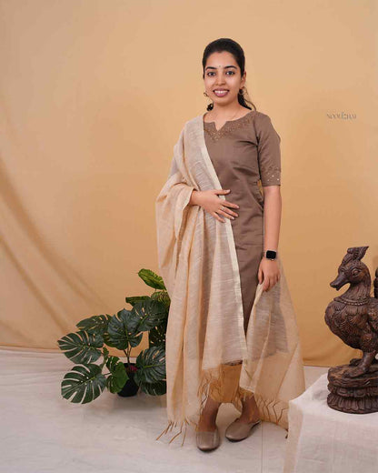 Mann Oviya Kurta Set(light brown)