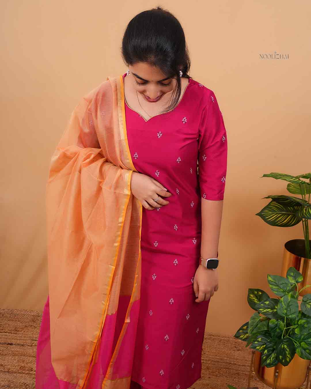 Rose Garnet silk cotton Kurta Set with Peach Tissue Dupatta