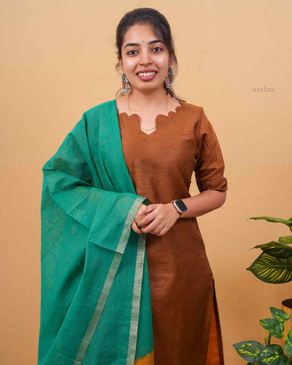 Artisan Brown Kurta Set with Dual-Tone Dupatta