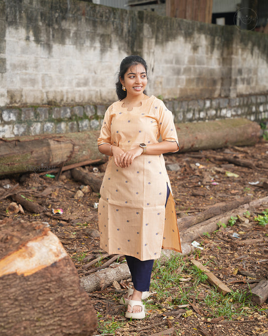 Peach Blossom Kurti – Elegant Everyday Wear
