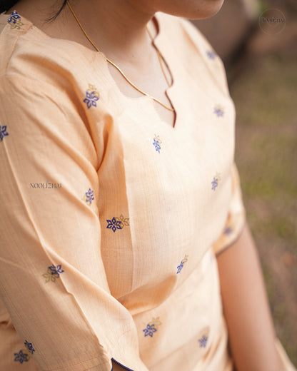 Peach Blossom Kurti – Elegant Everyday Wear
