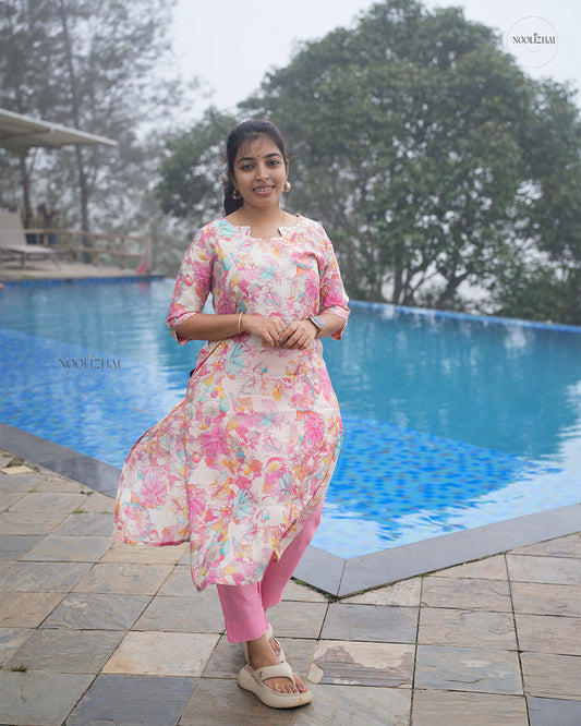 Vannam – Vibrant Floral Kurti Set